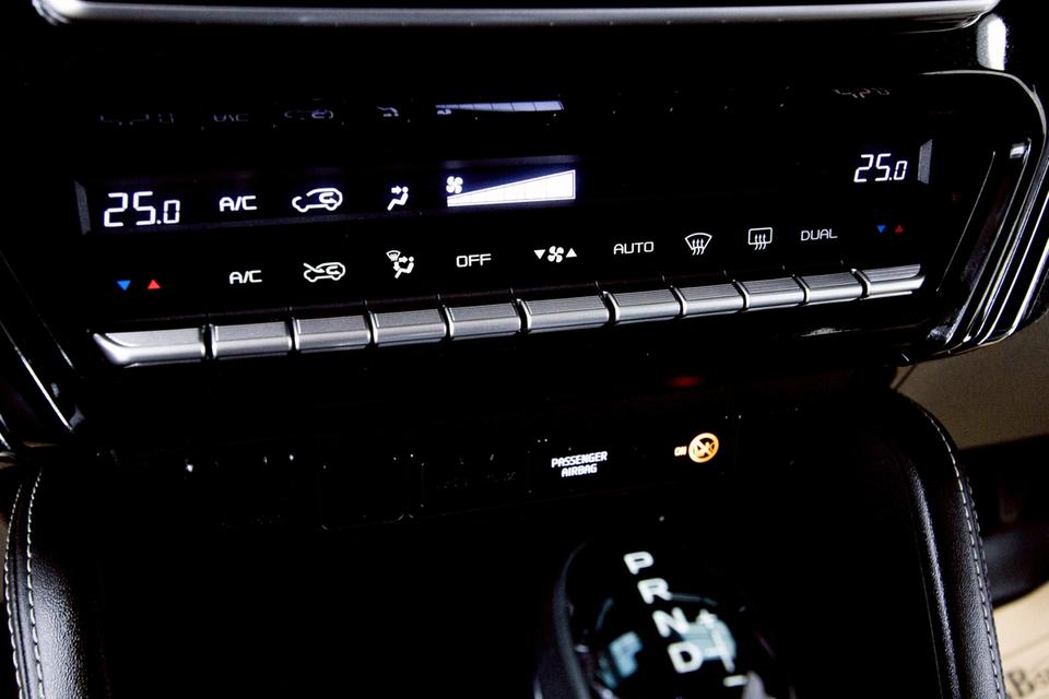 ISUZU MU-X 3.0 Phantom Collection Ultimate 2WD  2023  14