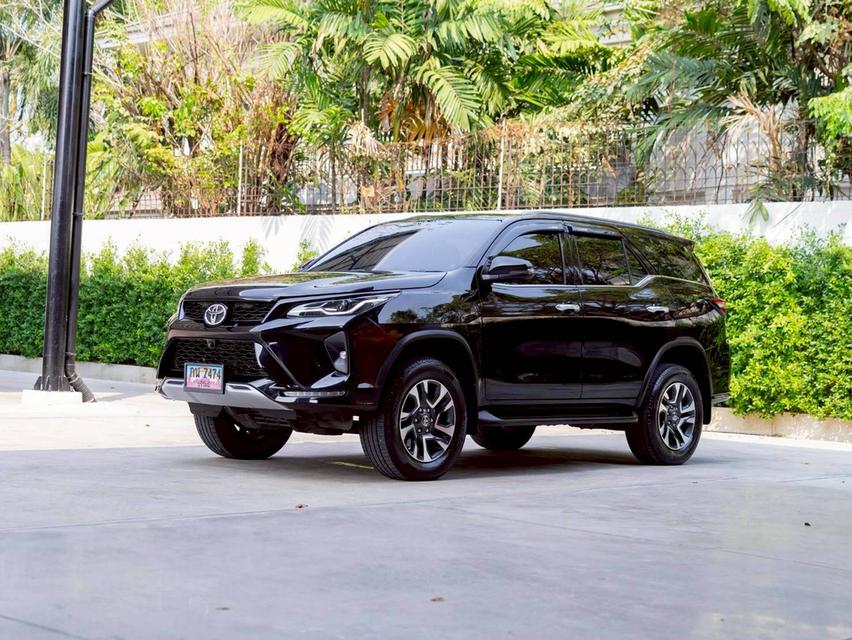 Toyota fortuner 2.4V Leader 2WD ปีจด 2024 📌 #ประกันเครื่องเกียร์3ปี 30,000 km