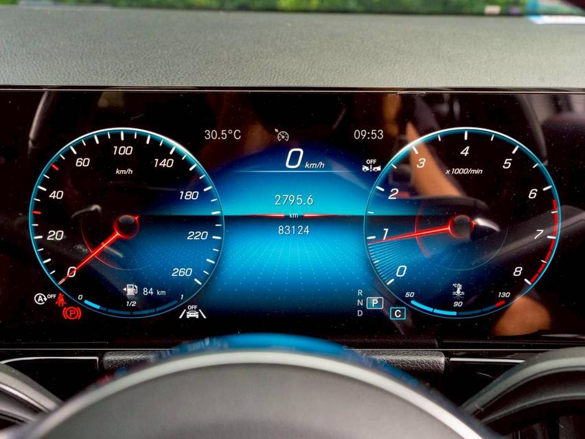 Mercedes-Benz GLA 200 1.3 AMG DYNAMIC (W247) ปีจด 2024 16