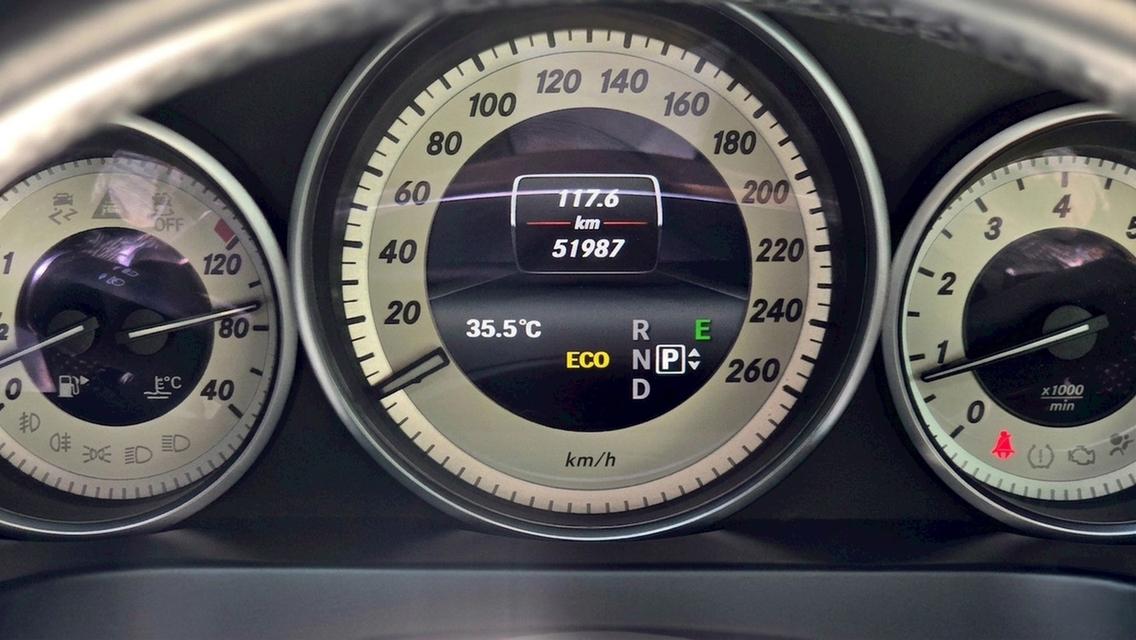 Benz E200 Coupe Amg ปี 2014 สีเทา มือเดียว ไมล์น้อยมาก รูปที่ 13