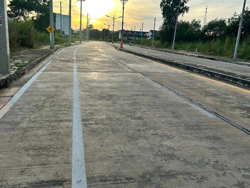 ที่ดินแบ่งขาย3แปลงสุดท้าย ในตัว จ.ปราจีนบุรี ต จะมี 2ไร่ 2ไร่ และ 3 ไร่ อยู่ด้านหลังขนส่งจังหวัดปราจีนบุรี เจ้าของขายเอง ไร่ละ 4.4ล้าน ราคาต่ารองได้ 6