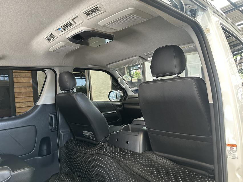 TOYOTA VENTURY 3.0V ปี2016 ไมล์ 8x,xxx km รถมือเดียว รูปที่ 11