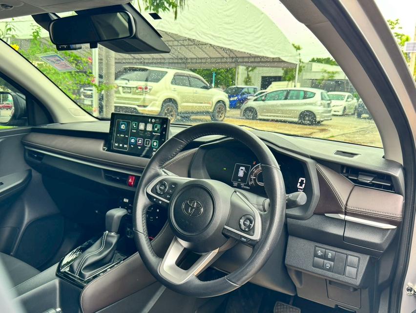 ขาย Toyota Yaris Ativ 1.2Premium ปี23 11
