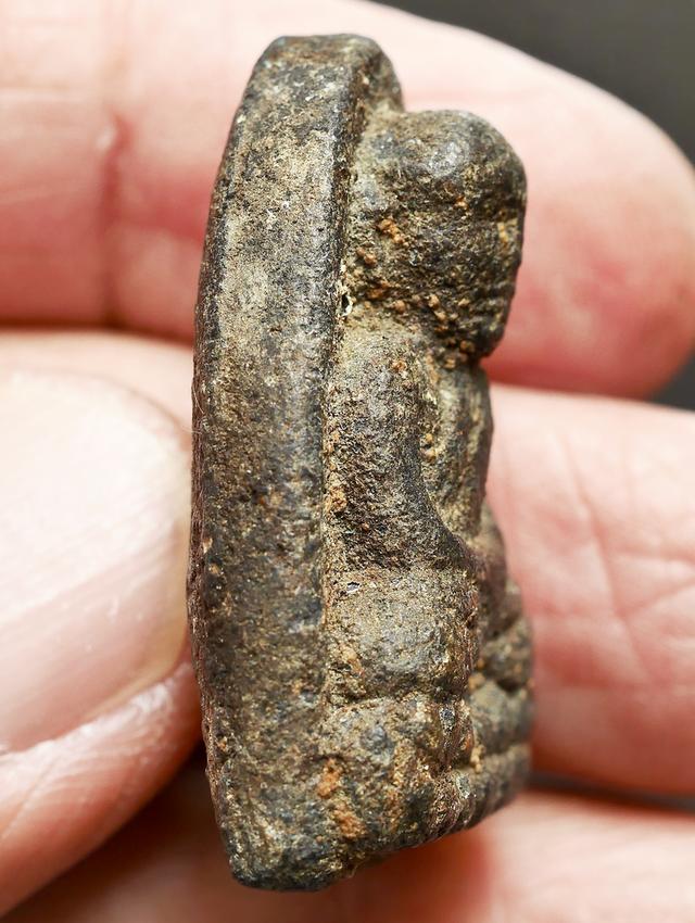 หลวงปู่ทวด เนื้อว่าน วัดช้างให้ พิมพ์ใหญ่ เก่าๆ เนื้อจัดสุดๆ 9