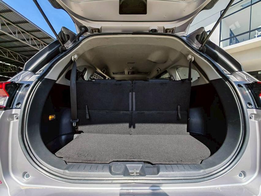 TOYOTA VELOZ 1.5 Premiun 12