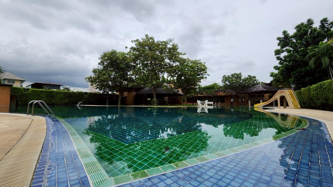 ขายด่วน ที่ดินเปล่า ในโครงการ มบ.สารินปาร์ค เนื้อที่ 437.7 ตรว. (แปลงมุม) แปลงสวย ซ. รัชดา 66 8
