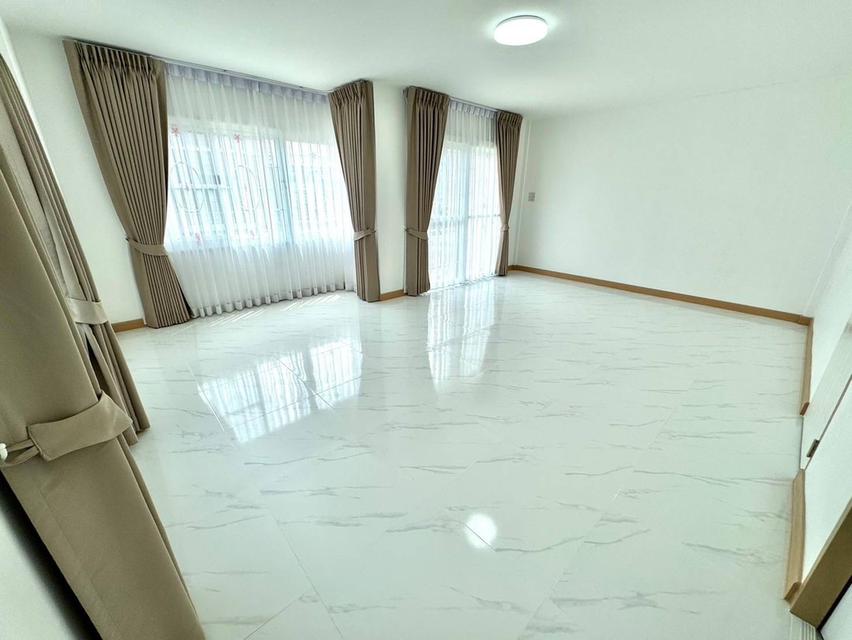 🏠 ขายทาวน์โฮมห้องมุม 2 ชั้น | ต้นซอยไทยรามัญ | รีโนเวทแล้ว แถมเฟอร์  9