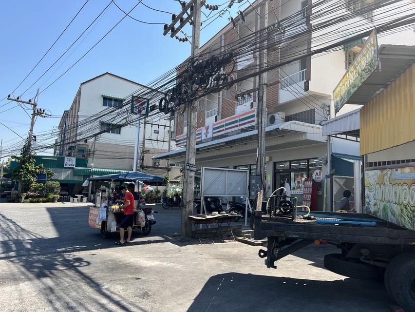 อาคารตึกแถว 2 ชั้น 2ห้องนอน 2ห้องน้ำ เขต แหลมฉบัง อ.ศรีราชา จ.ชลบุรี 2