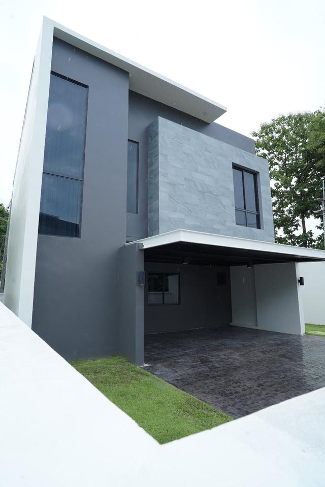 บ้านเดี่ยวสไตล์โมเดิร์น 2 ชั้น ใกล้ มข ขอนแก่น 18