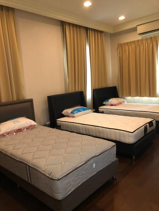 Vายบ้านหรู หมู่บ้านนาราสิริ บางนา กม 10 18