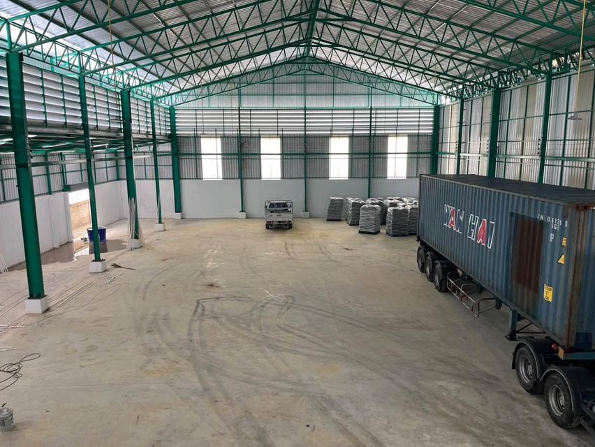ให้เช่าโรงงานโกดังสร้างใหม่ พื้นที่ 1 ไร่ โรงงาน 1,000 ตร.ม. ติดถนนพระราม 2 กม. 42 สมุทรสาคร พื้นที่สีชมพู / ขอ รง 4 ได้ . ทำเ.ลถนนพระราม 2 ขาออก 2