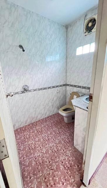 ม.กรุงเทพธนบุรี 1.2 กม. บ้าน 2 ชั้น 70ตร.วา. เดอะโฟร์ท สาย4 1.7 กม. ตลาดธนบุรี สนามหลวง2 2.7 กม. 280ตร.ม. 3 นอน 2 น้ำ พร 6