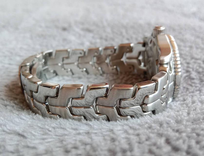 43.TAG Heuer Link Mother of Pearl Link Watch WT141M ระบบ Quartz Lady size หน้าปัด 32 mm อปก.กล่องแท้+คู่มือ รูปที่ 5