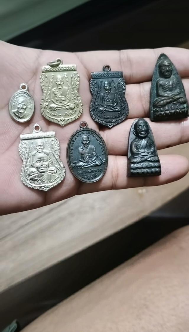 หลวงปู่ทวดวัดช้างให้รับประกันแท้ทุกองค์