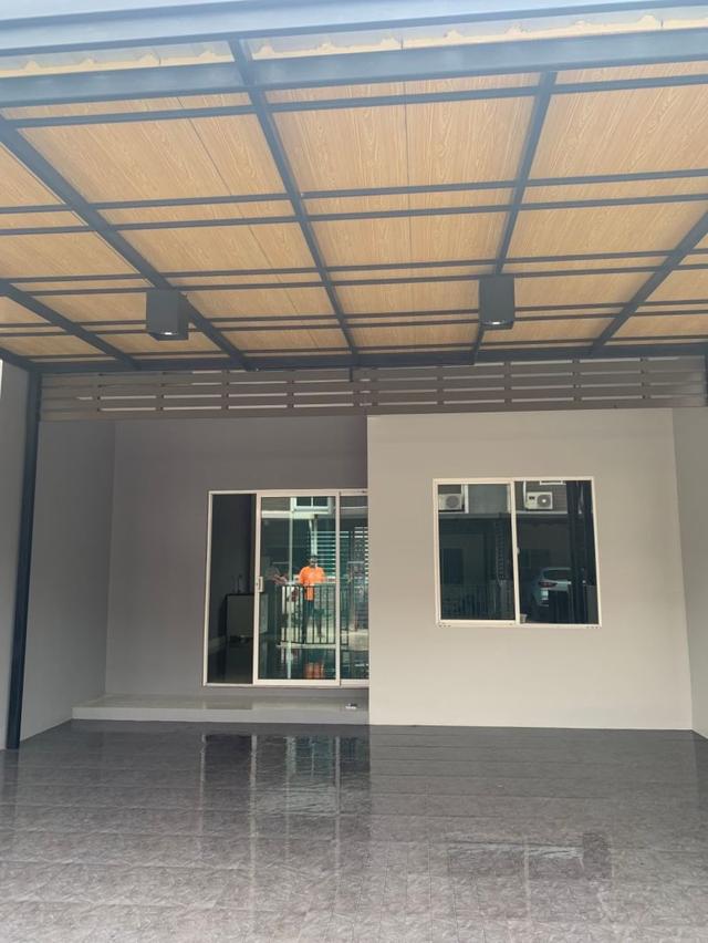 🏠 ขายทาวน์เฮาส์ 2 ชั้น หมู่บ้านเดอะคัลเลอร์ อารียา เฟส 2 📍 ถนนสุเหร่าคลองหนึ่ง 15 | แขวงบางชัน เขตคลองสามวา กรุงเทพฯ 3