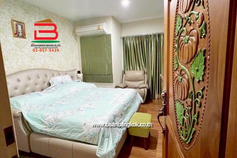 ทาวน์โฮม หมู่บ้านนลินอเวนิว 3 เนื้อที่ 16.2 ตร.ว (ซอยเคหะร่มเกล้า 72) ถนนรามคำแหง แขวงสะพานสูง เขตสะพานสูง 3