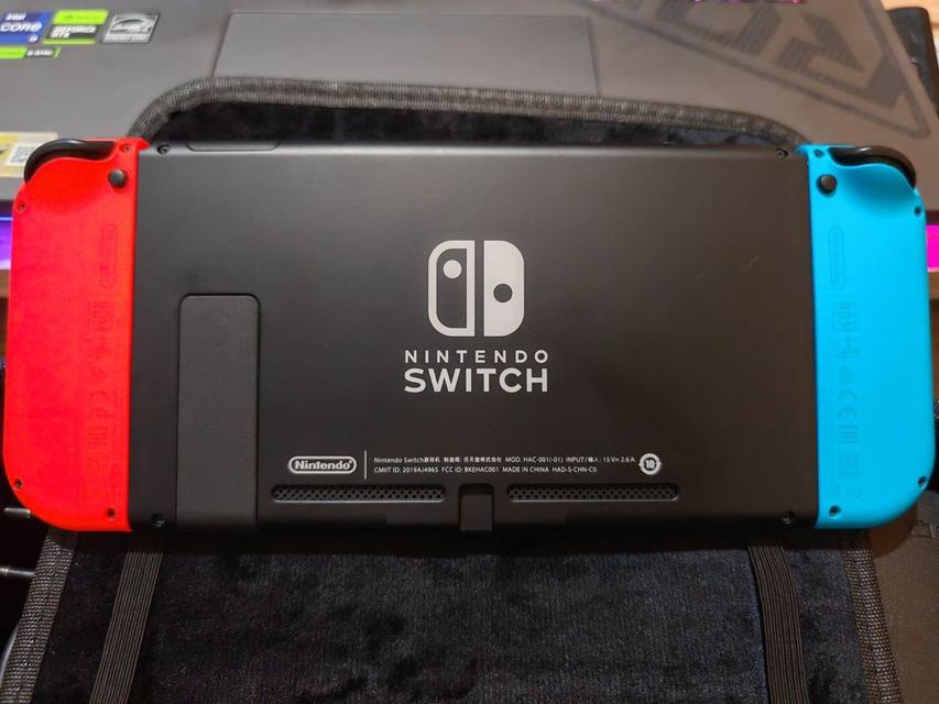 Nintendo Switch V.2 สภาพสวย ใช้งานน้อย 2