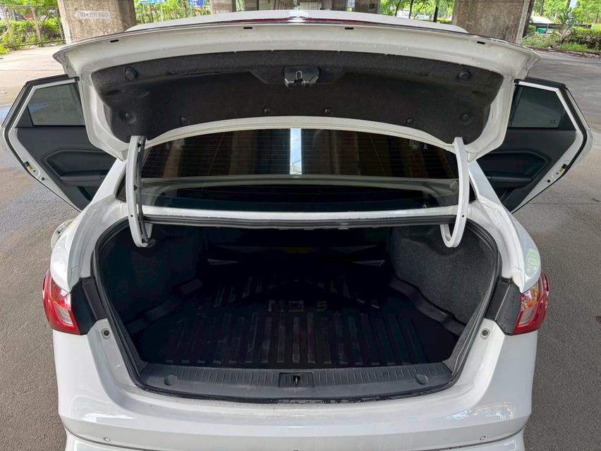 MG 5 1.5 Tubo X Sunroof AT ปี 2019 18