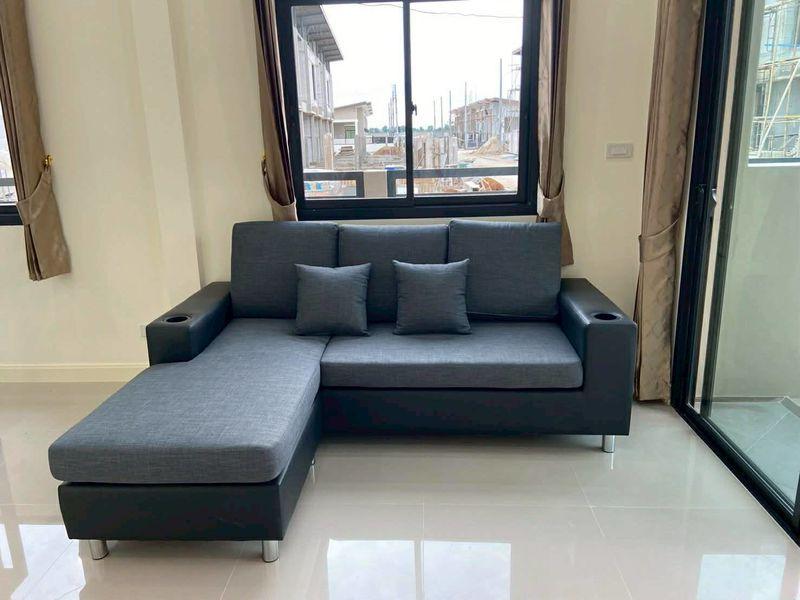 ทาวน์เฮ้าส์ชั้นเดียวห้องริม สภาพใหม่ ใกล้นิึคมไฮเทคอยุธยา มบ.เปรมประชาไอดอล 2