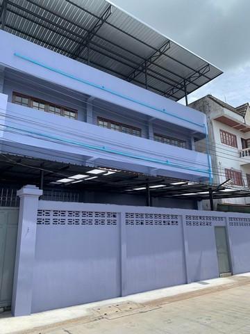 ขายโกดังสำนักงาน 99 ตร.ว.พท.678 ตร.ม มีลิฟท์ขนของไฟ3เฟสซอยสุขสวัสดิ์14พระราม 2 2