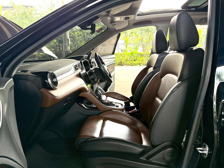 ขายรถ MG ZS 1.5X+ sunroof ปี 2022 สีดำ เกียร์ออโต้ 11