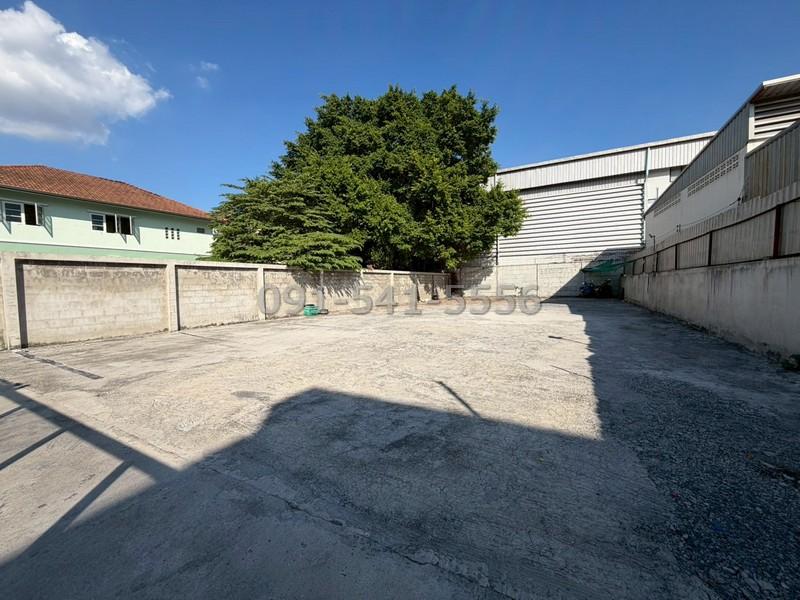 ขายที่ดินเปล่า 100 ตารางวา ริมถนน ซอยอ่อนนุช 69 มีรายได้ค่าเช่า ถมแล้ว ทำแนวเขตชัดเจน พร้อมประตูเหล็ก ใช้งานเป็นลานจอดรถ 5