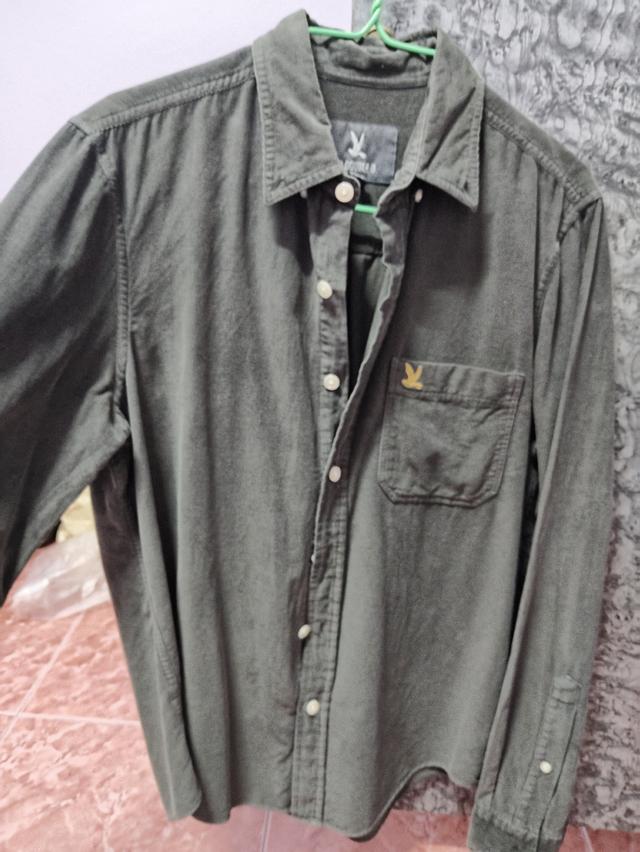 เสื้อเชิ้ตและเสื้อยืดผู้ชาย 6