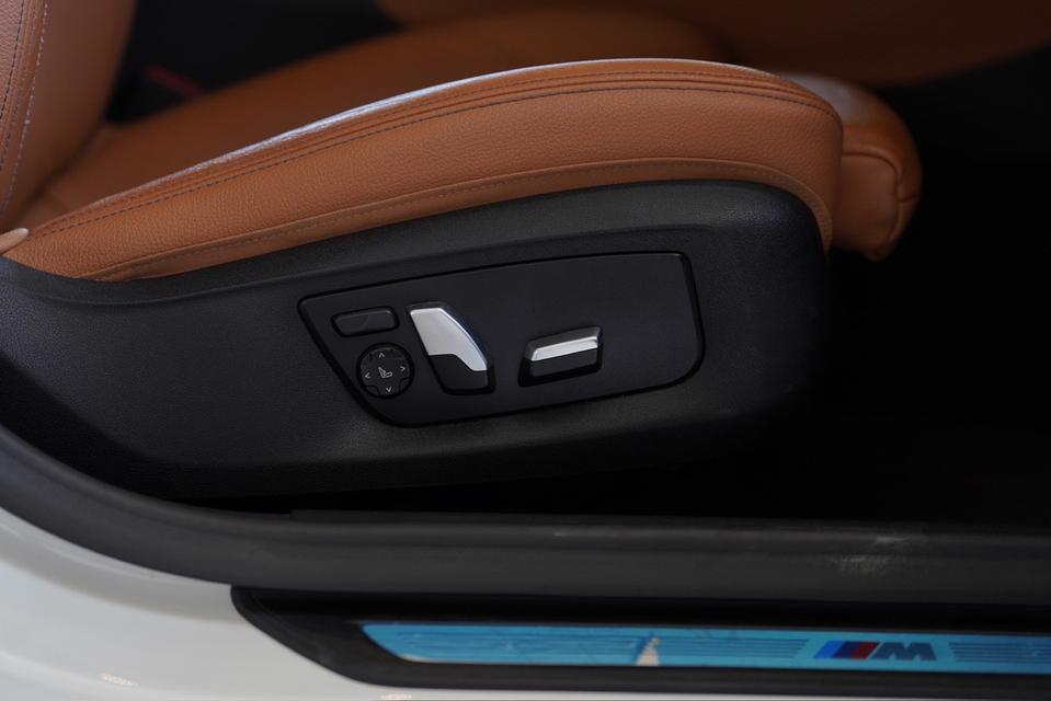 BMW 520d M-Sport 2022 สีขาว รูปที่ 13