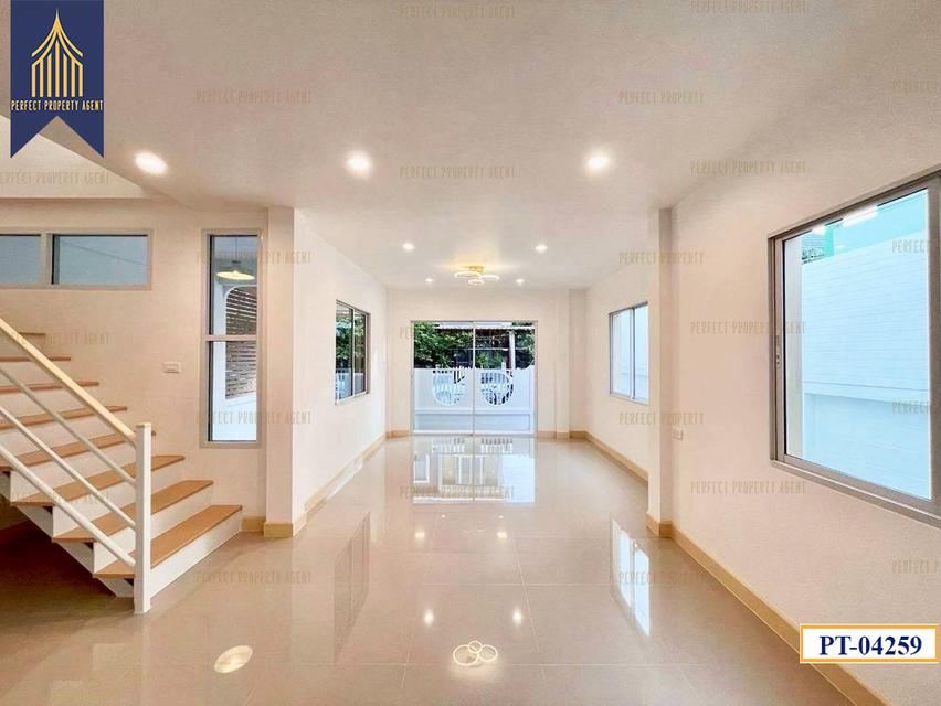 ขาย ทาวน์เฮ้าส์ บัวทองธานี บางบัวทอง รีโนเวทใหม่ พร้อมอยู่ ใกล้ตลาดสมบัติบุรี 10