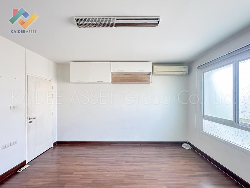 ลุมพินี ทาวน์ เพลส รัชโยธิน-เสนา | ทาวน์โฮม จันทรเกษม 10