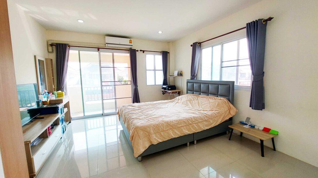 บ้านแฝด 2 ชั้น ชลบุรี 10