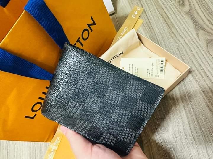 กระเป๋าตังค์ Louis Vuitton Damier Graphite 3