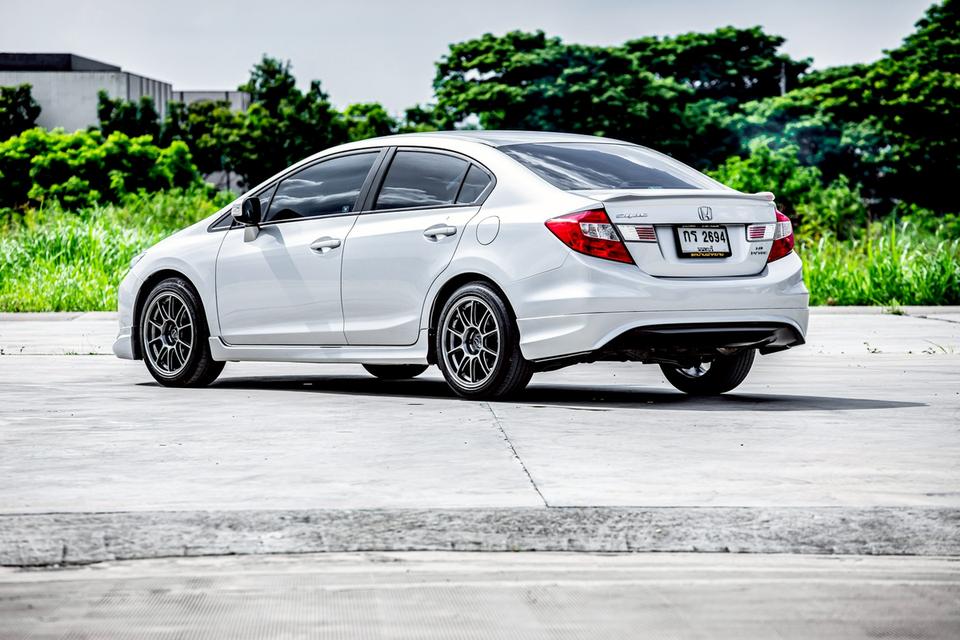 Honda Civic Fb 1.8E เบาะไฟฟ้า สีเทา ปี 2012 มือเดียวป้ายแดง 9