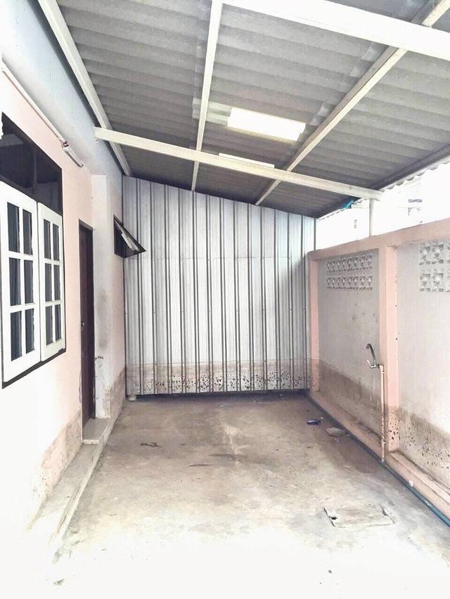 🏠​​ขายบ้านทำเลทอง ซอยเพชรเกษม 88 - บางแค อยู่แล้วเฮง เดินทางสะดวก เข้าออกได้ 3 เส้นทางหลัก พื้นที่ 105 ตรว. ในราคา 9.5 ล้านบาท 11