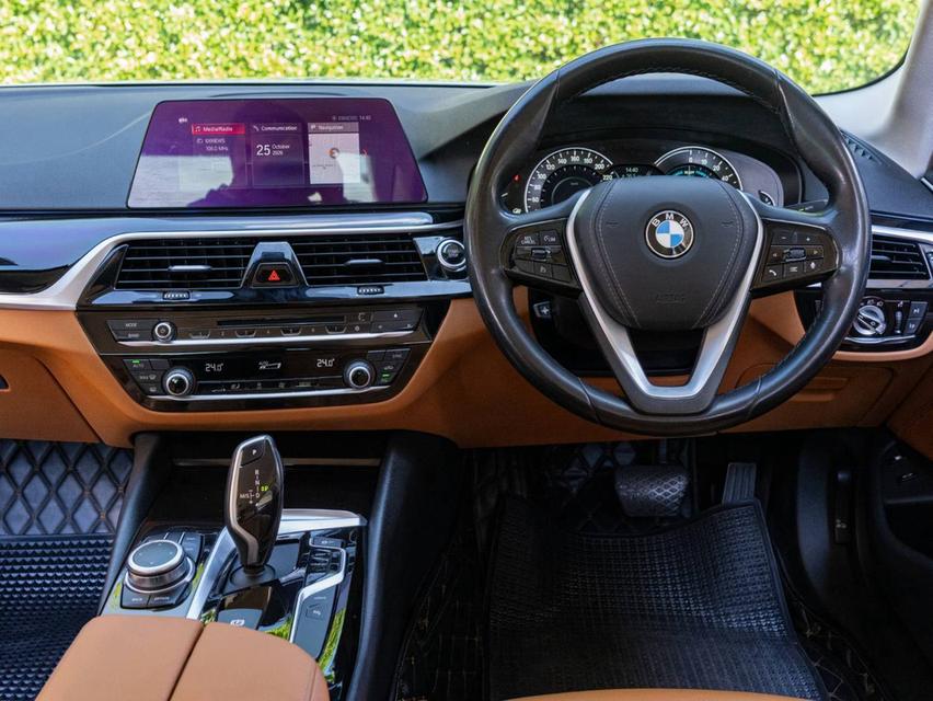 BMW 530e Elite ปีจด 2021 รูปที่ 15