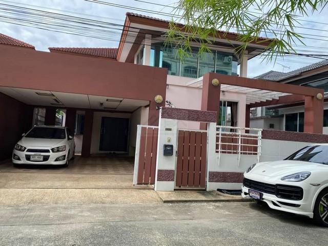 ให้เช่าบ้านเดี่ยว 2 ชั้น 67 ตรว. 3 ห้องนอน หมู่บ้านอารีน่าการ์เดนท์ อ่อนนุช 44 ใกล้ BTS บางจาก 5 นาที 1