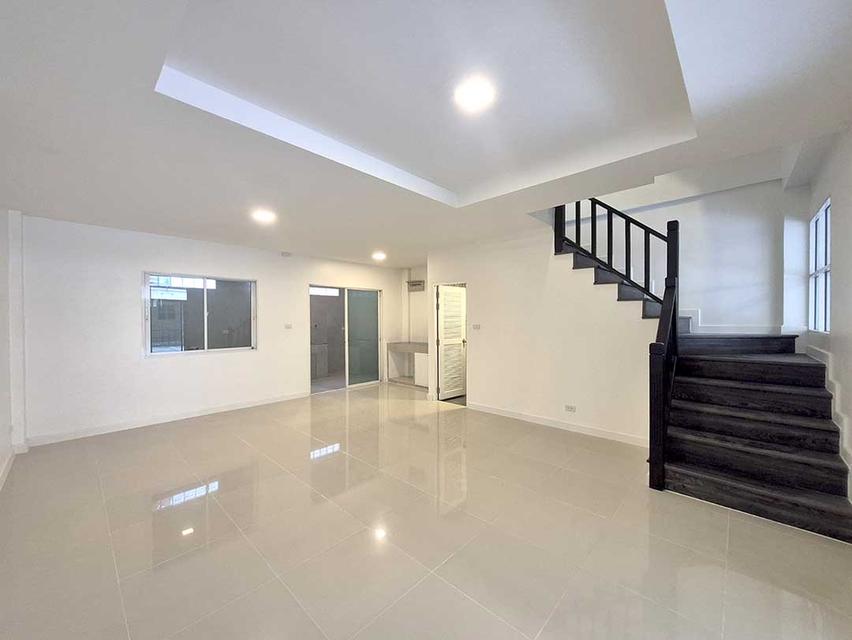 ขาย ทาวน์โฮม หมู่บ้าน เดอะทาวน์ พระราม 5 - นครอินทร์ 8