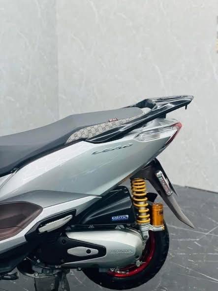 ฮอนด้าหลีด 125 ปี 2023 ระบบ 4 วาล์ว สีเทาเวียดนาม ตัดล้อแดง รถสวย แต่งคลีนๆ โช๊คโอลิน เอกสารครบ เล่มพร้อมโอน 4