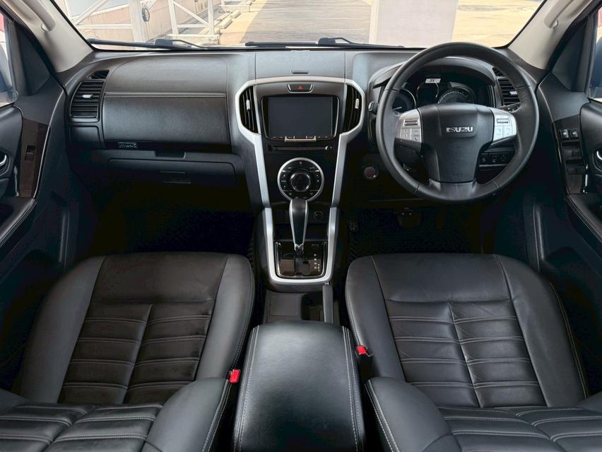 ISUZU MU-X The Iconic DVD Navi 1.9L DDi BluePower Turbo 14