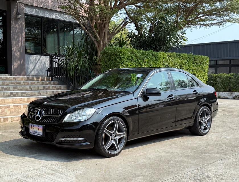 2014 BENZ C CLASS C200 W204 รถสภาพสมบูรณ์ พร้อมใช้งาน รถวิ่งน้อย ประวัติ SERVICE ครบ ไม่เคยมีอุบัติเหตุครับ 4