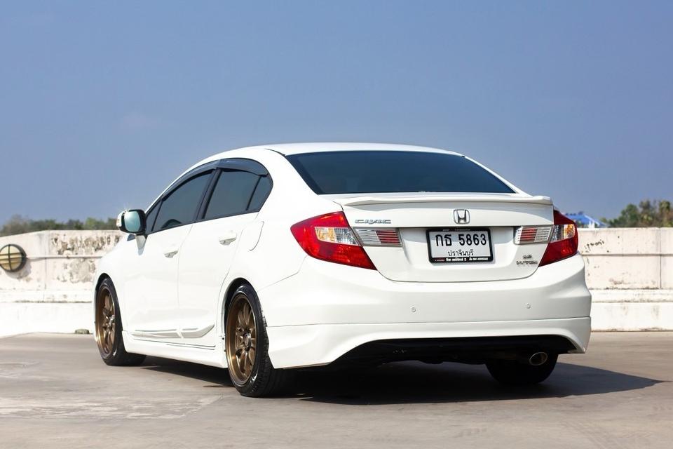 HONDA Civic FB 1.8E i-VTEC 5A/T 6