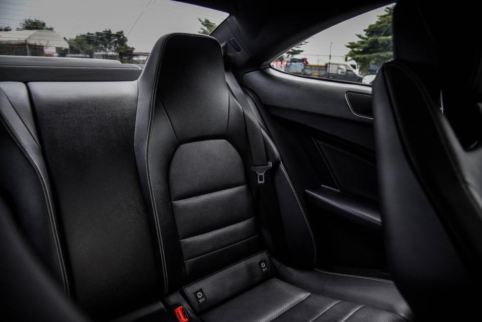 Mercedes-Benz C180 1.6 AMG Coupe AT 2014 auto รถสวย พร้อมใช้
