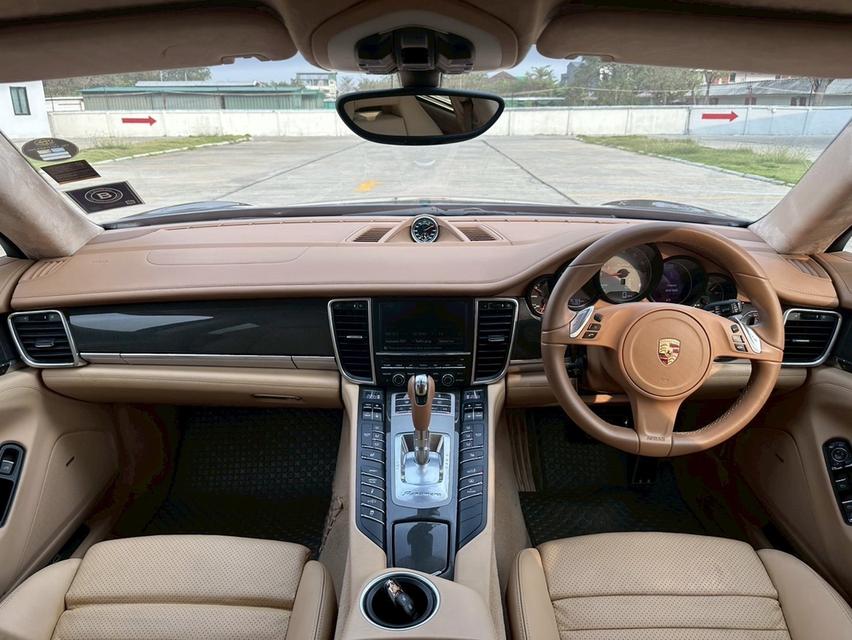 Porsche Panamera S Hybrid รูปที่ 3