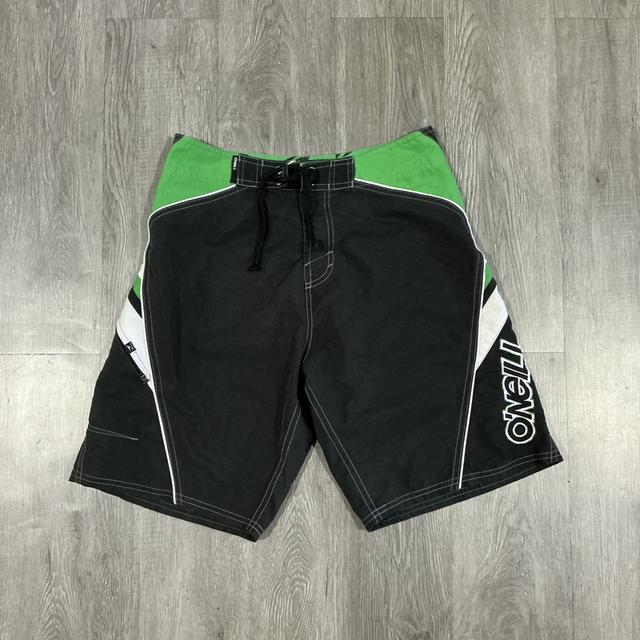 กางเกงขาสั้นผ้าร่มมือสอง