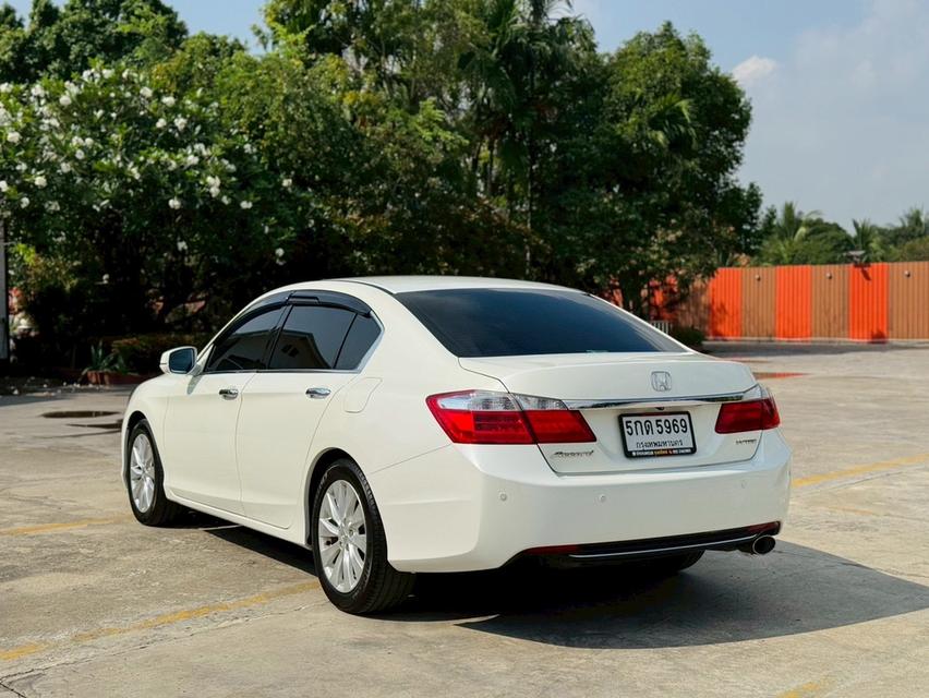 Honda Accord 2.0EL Navi 2016 AT สีขาว รูปที่ 4