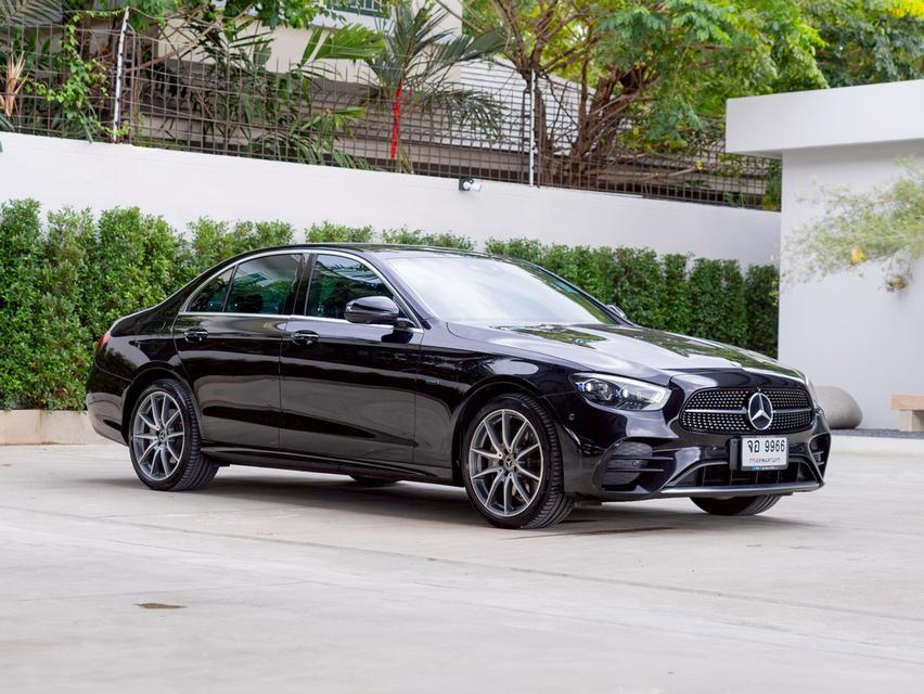 Mercedes-Benz E300e 2.0 AMG Plug-in Hybrid ปี 2021จด23 3