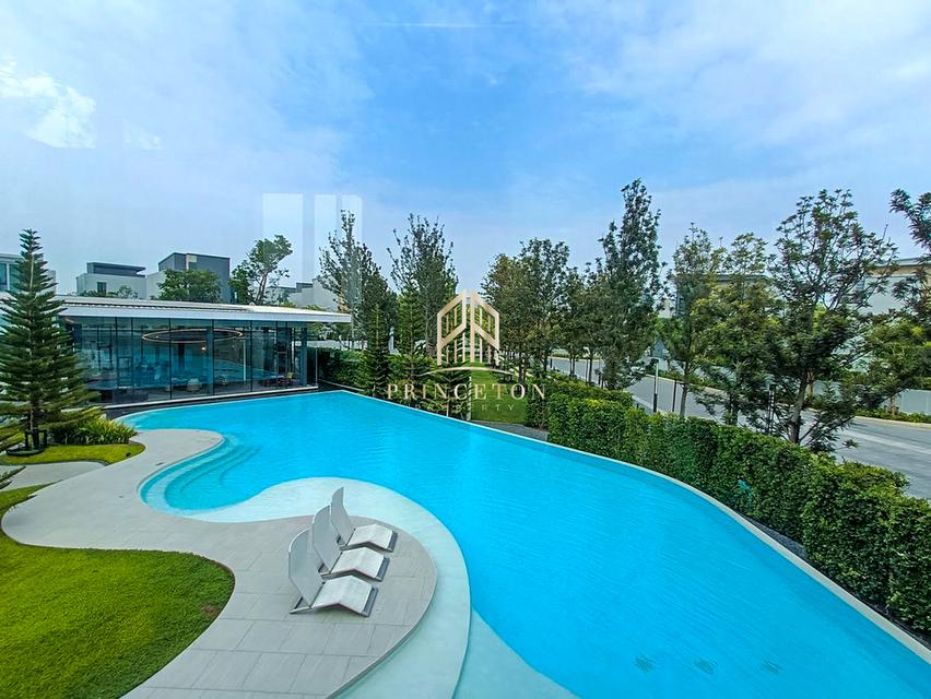 ขายด่วน! ราคาพิเศษ บ้านหรู 3 ชั้น สไตล์ Beyond Loft Vive Krungthep Kreetha 18