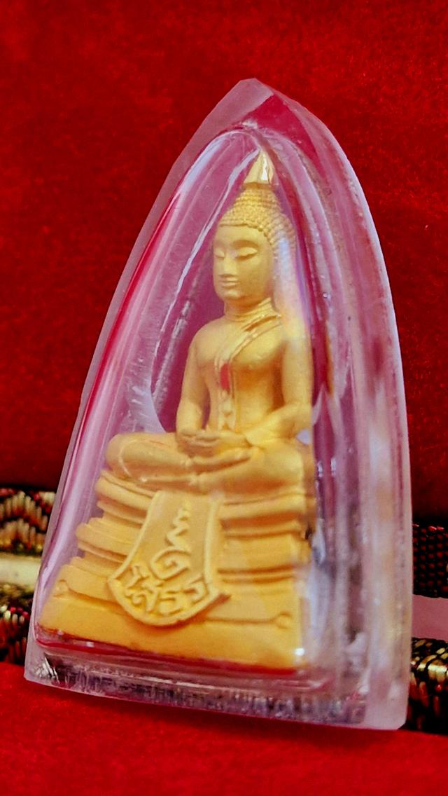 หลวงพ่อโสธรเนื้อทองคำ