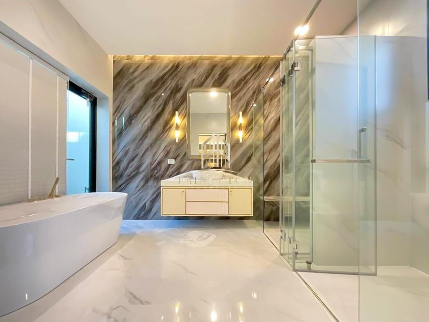 Luxury House For Rent Nantawan Rama 9 New Krungthep Kreetha 13