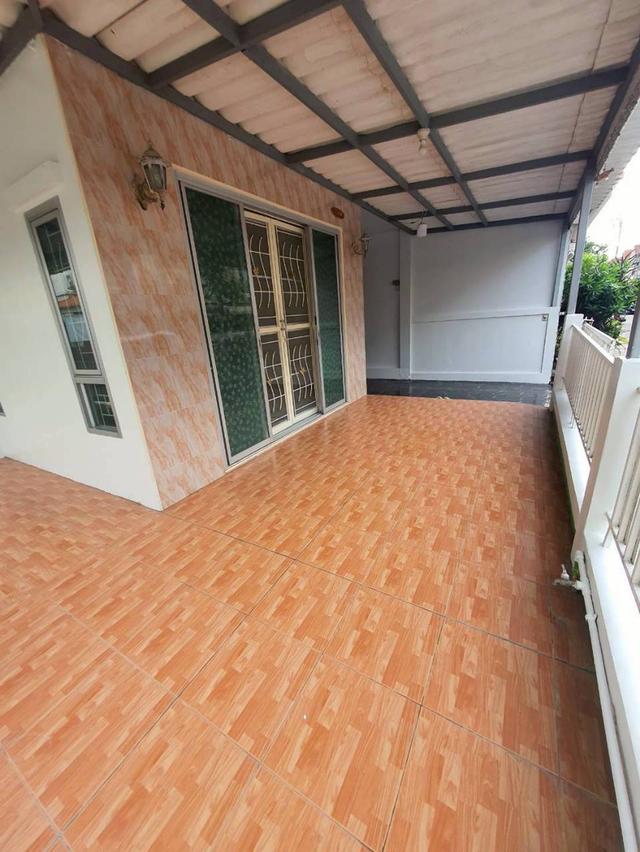 ขายบ้านทาวน์เฮ้าส์มุมด่วน 2